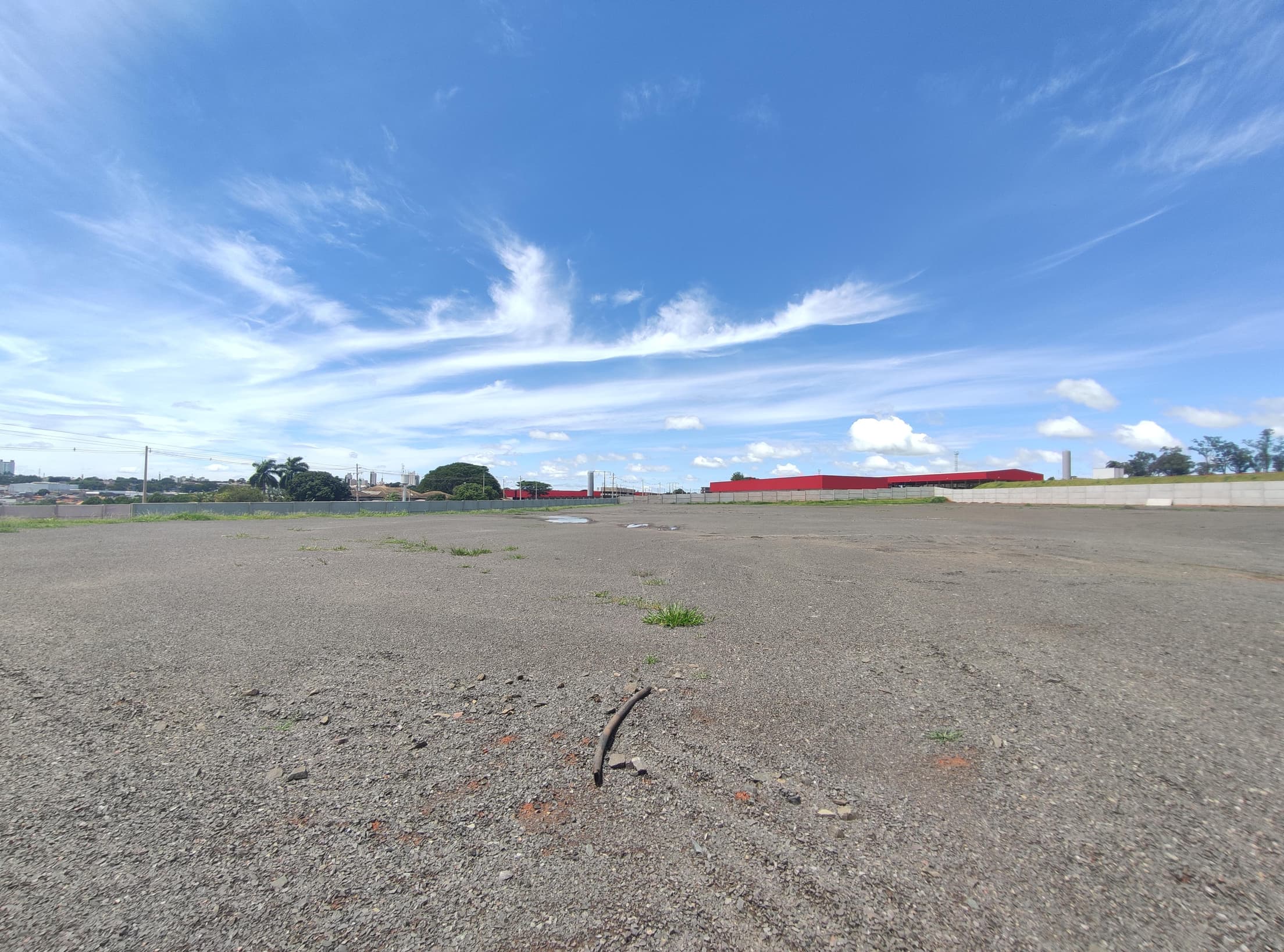 Foto 7 de 9: Terreno em leilão em Mirassol - SP — TERRENO INDUSTRIAL DE 20.200m² NA FAZENDA TRÊS BARRAS, MIRASSOL/SP | MATRICULA Nº 14.163