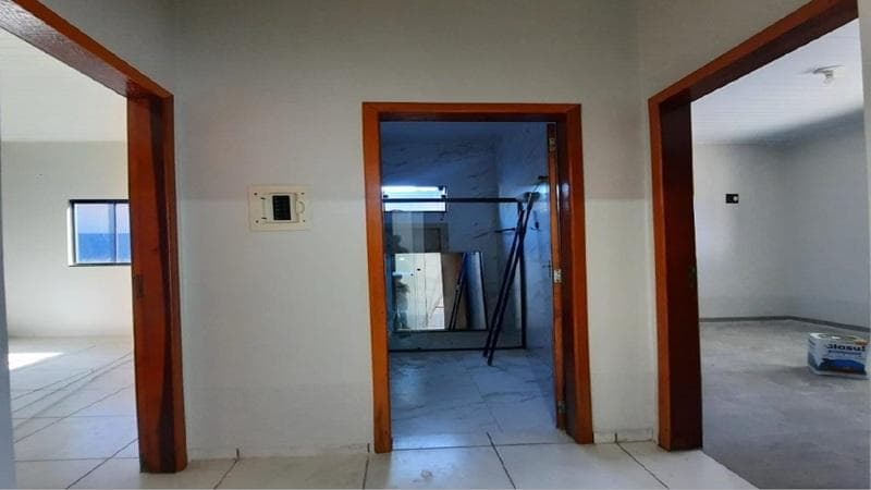 Foto 3 de 21: Casa em leilão em Colorado Do Oeste - RO — CASA RESIDENCIAL | A.T. 444,28 M² E A.C. 125 M² | COLORADO DOESTE/RO - LEILÃO EMPRESARIAL SISTÊMICO SICREDI