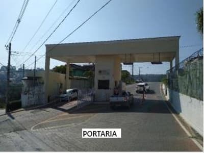 Foto 2 de 3: Casa em leilão em Cotia - SP, bairro Roselândia — Casa 253m², Roselândia, em Cotia/SP - Ocupada