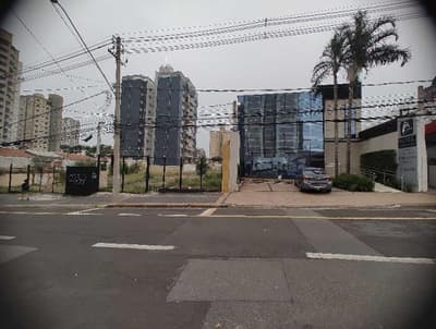 Foto 10 de 11: Terreno em leilão em Campinas - SP, bairro Vila Itapura — 2037.39 m2, CAMPINAS / SP