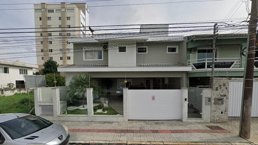Foto 1 de 2: Casa em leilão em Itajaí - SC, bairro Vila Operária — Casa 300m², Vila Operária, Itajaí/SC