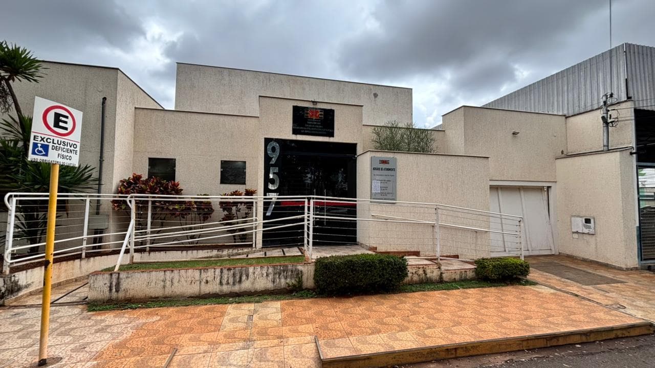 Foto 1 de 3: Comercial em leilão em Andradina - SP — Imóvel Urbano com área total construída de 532,03m² - Andradina - SP