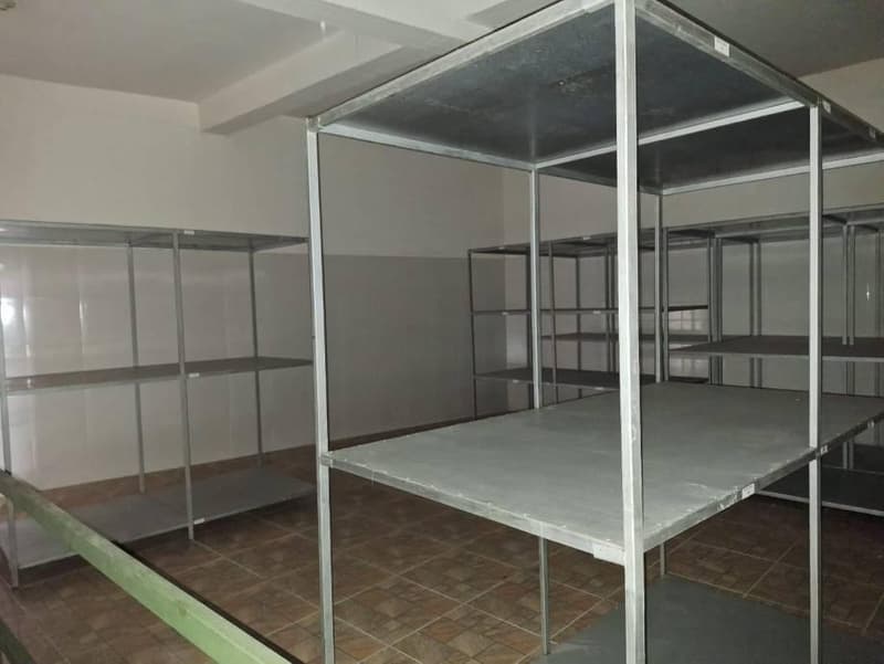 Foto 3 de 7: Comercial em leilão em São João De Meriti - RJ, bairro Centro — Loja, Desocupado, São João De Meriti / RJ (58% abaixo da avaliação)