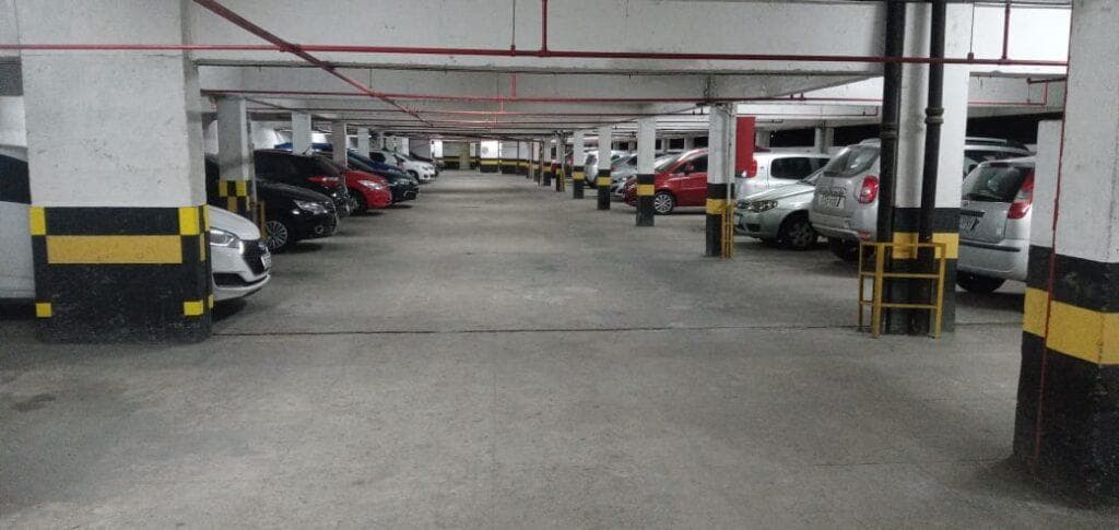 Foto 18 de 21: Apartamento em leilão em Niterói - RJ, bairro Fonsca — APARTAMENTO 306, DO BLOCO 01, NA RUA DESEMBARGADOR MÁRIO FERNANDES PINHEIRO, Nº 127, FONSECA, NITERÓI/RJ