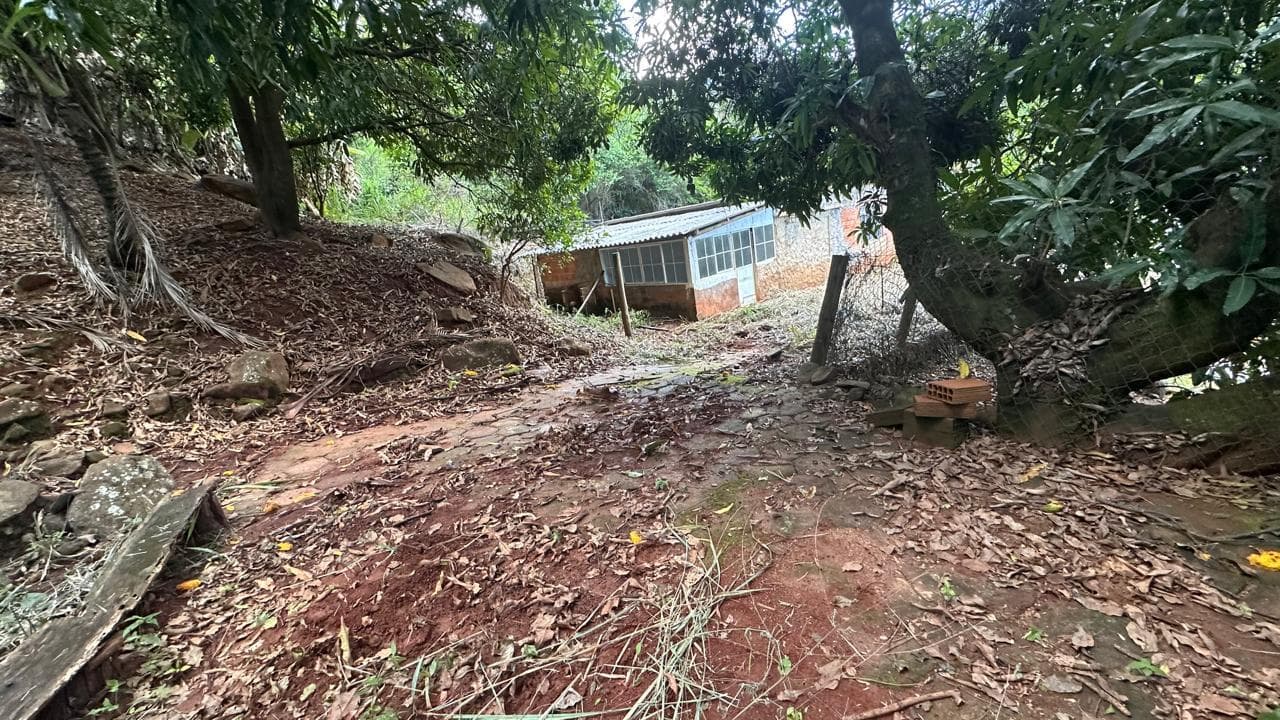 Terreno em leilão em Carangola - MG, bairro Panorama — IMÓVEL URBANO COM ÁREA TOTAL DE 600 M2 EM CARANGOLA-MG