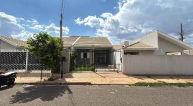 Foto 2 de 4: Casa em leilão em Sarandi - PR — Casa 128m², Parque Residencial Bela Vista, Sarandi/PR - ocupada