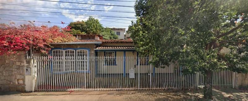 Foto 1 de 3: Casa em leilão em Lavras - MG, bairro Centenário — Casa 227m² com Terreno 345m² | Lavras-MG | Centenário | Oportunidade - Próx. ao Centro Universitário de Lavras e ao Lavras Garden - Financiamento até 420 Meses!