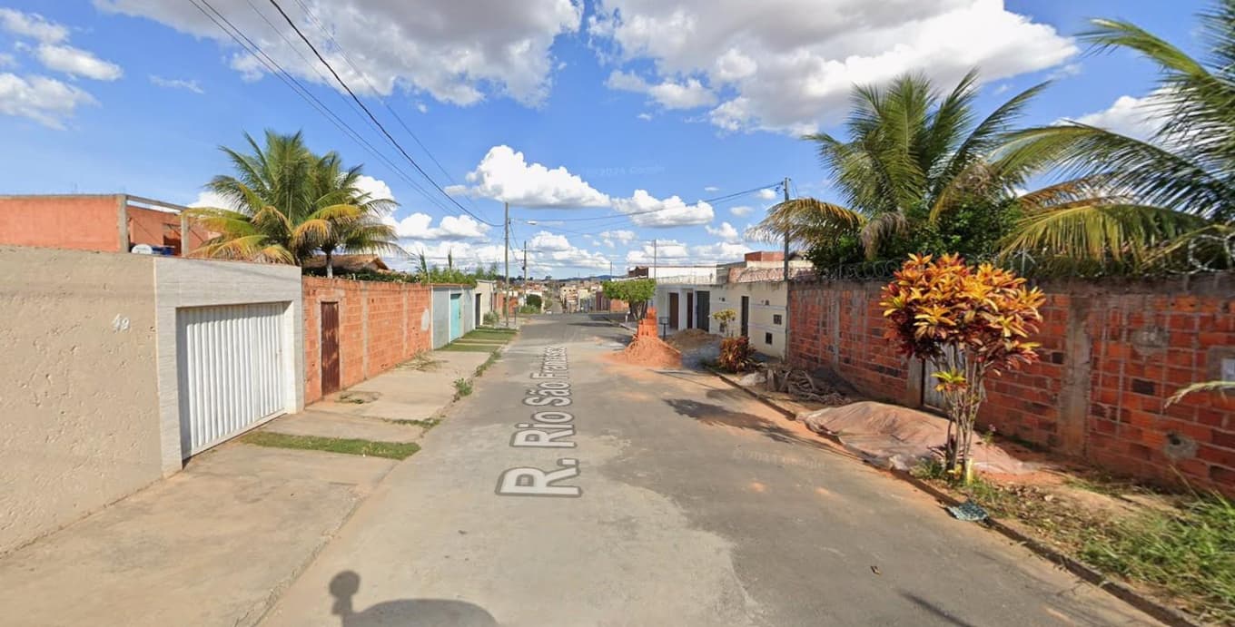 Foto 3 de 4: Casa em leilão em Montes Claros - MG — Casa 198m² no Planalto em Montes Claros/MG.