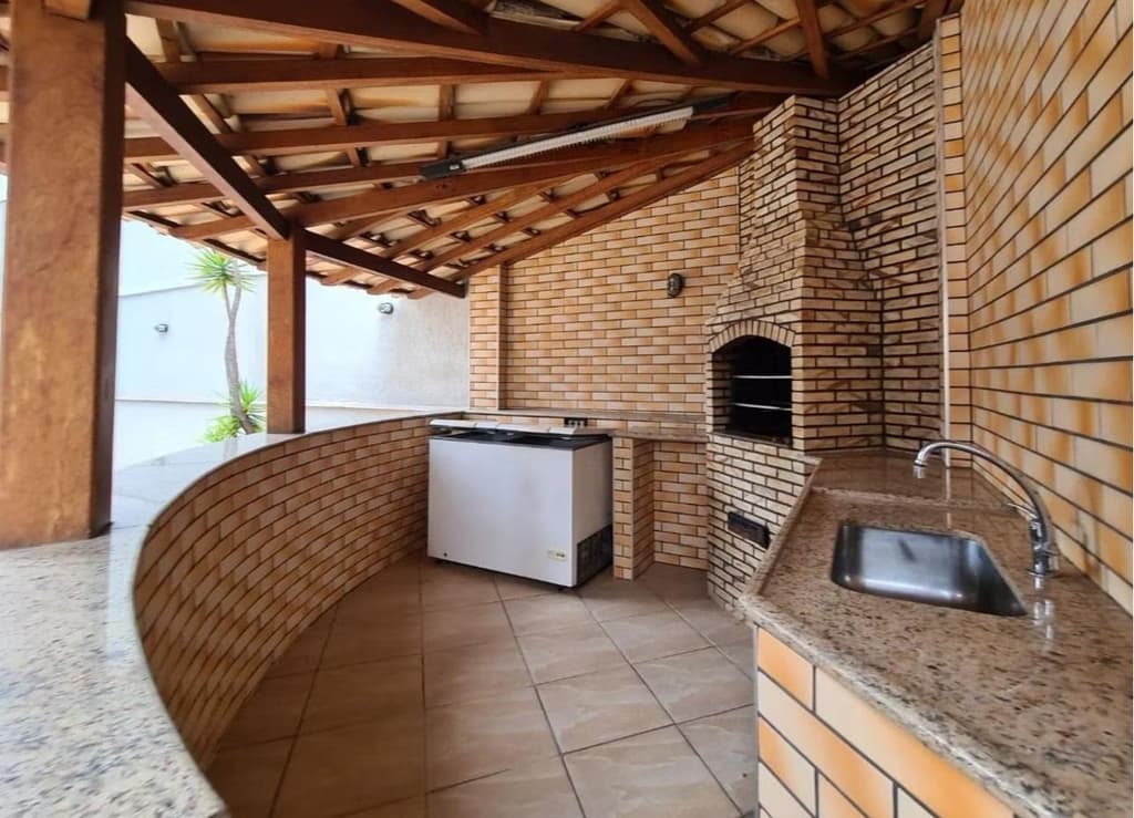 Foto 3 de 6: Apartamento em leilão em Juiz De Fora - MG, bairro Granbery — Triplex 418 m² | Granbery - Juiz de Fora | Cond. Portobello | 4 Vagas, Suítes e Lazer Completo. Raro no Bairro! Ideal p/ Moradia ou Investimento