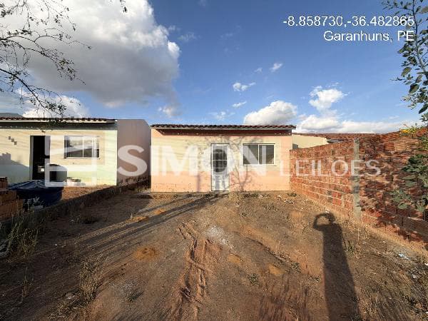 Casa em leilão em Garanhuns - PE, bairro Dom Helder Câmara — GARANHUNS/PE, LOTEAMENTO VIANA E MOURA SAO VICENTE, RUA JOAQUIM PRAEIRO DA SILVA, N. 208, QD P, LT 01R, UN 06, COND URBANO, DOM HELDER CAMARA, CASA, 46,3M² DE ÁREA PRIVATIVA, 148,96M² DE ÁREA DO TERRE