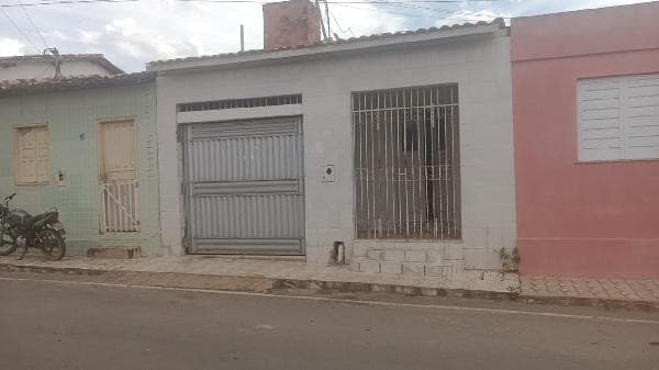 Casa em leilão em Pinhão - SE, bairro Centro — Casa 78m², 2 dormitório(s), 1 vaga(s) na garagem - CENTRO, PINHAO SE