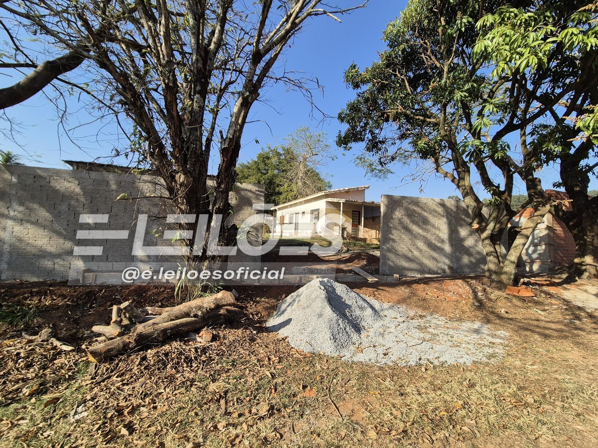 Foto 1 de 17: Casa em leilão em Araçoiaba Da Serra - SP — Chácara, área de 1.032,25 - Araçoiaba da Serra SP