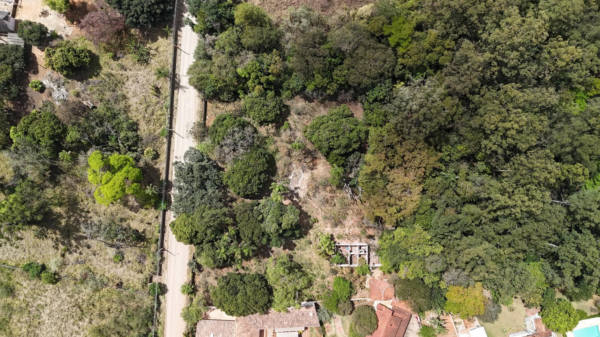 Foto 30 de 46: Terreno em leilão em Araçoiaba Da Serra - SP — Terreno com área de 4.235m² - Araçoiaba da Serra SP
