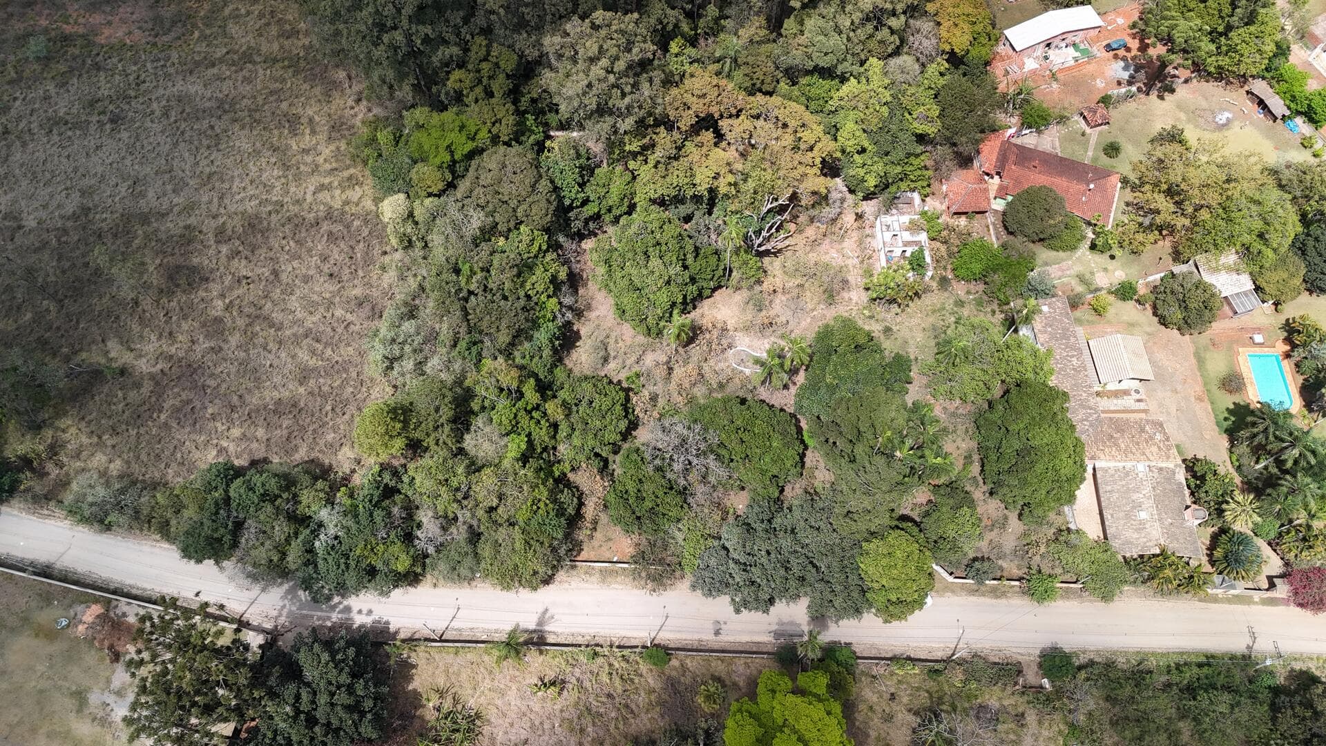 Foto 32 de 46: Terreno em leilão em Araçoiaba Da Serra - SP — Terreno com área de 4.235m² - Araçoiaba da Serra SP