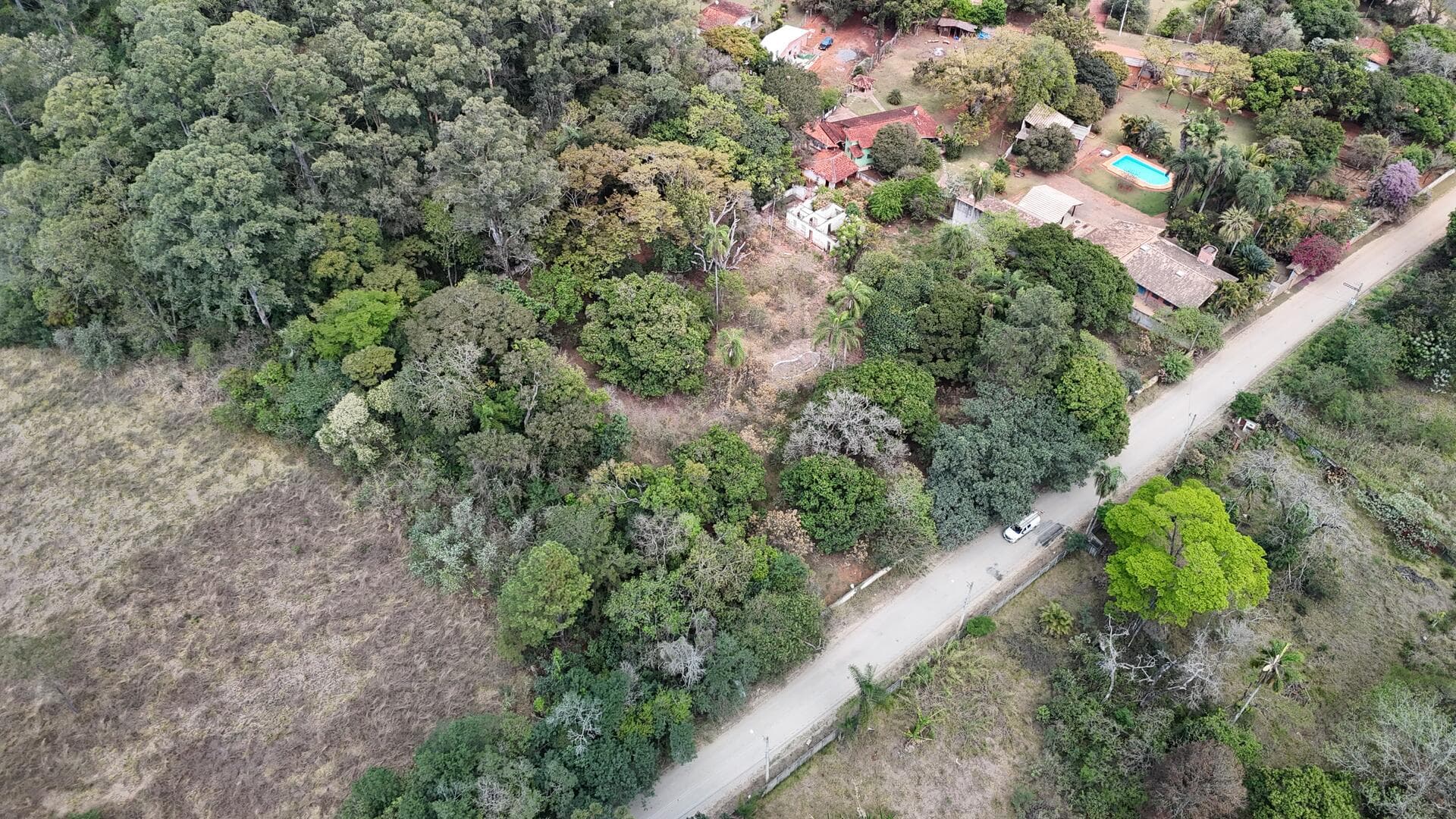 Foto 35 de 46: Terreno em leilão em Araçoiaba Da Serra - SP — Terreno com área de 4.235m² - Araçoiaba da Serra SP
