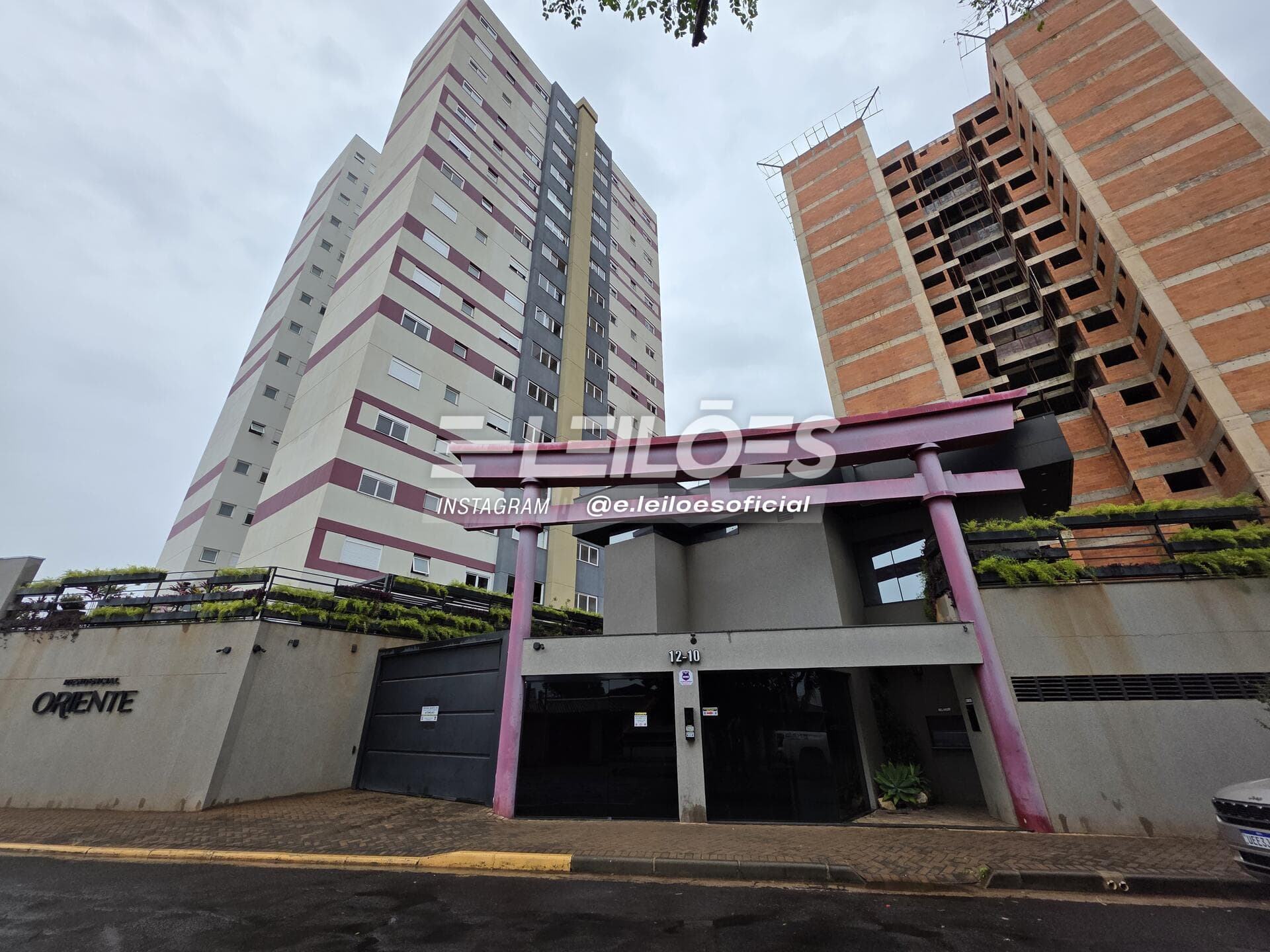 Foto 1 de 27: Apartamento em leilão em Bauru - SP, bairro Jardim Terra Branca — Apto. área total 161,17m² - Torre Kyoto Residencial Oriente - Bauru/SP