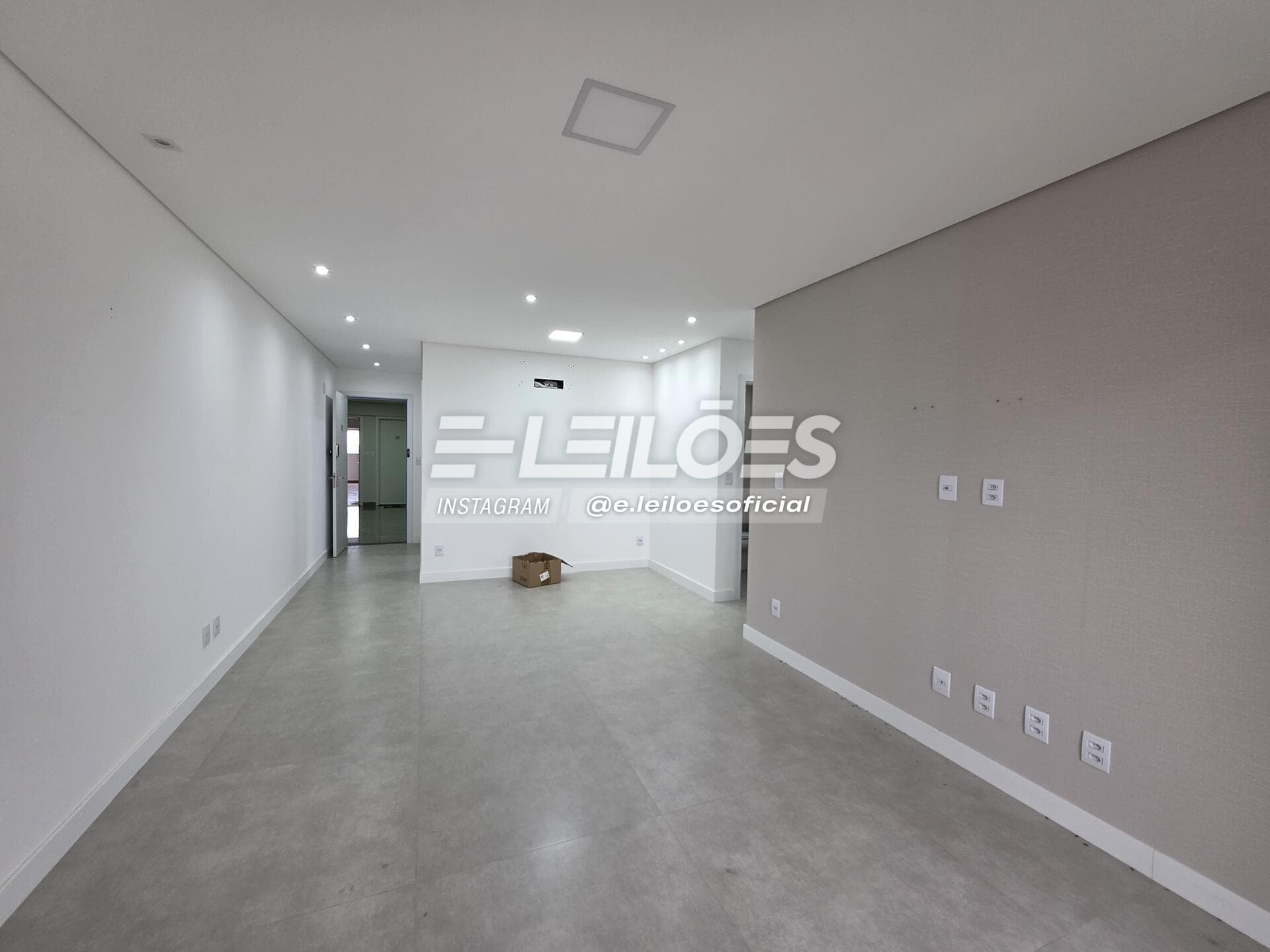 Foto 11 de 27: Apartamento em leilão em Bauru - SP, bairro Jardim Terra Branca — Apto. área total 161,17m² - Torre Kyoto Residencial Oriente - Bauru/SP