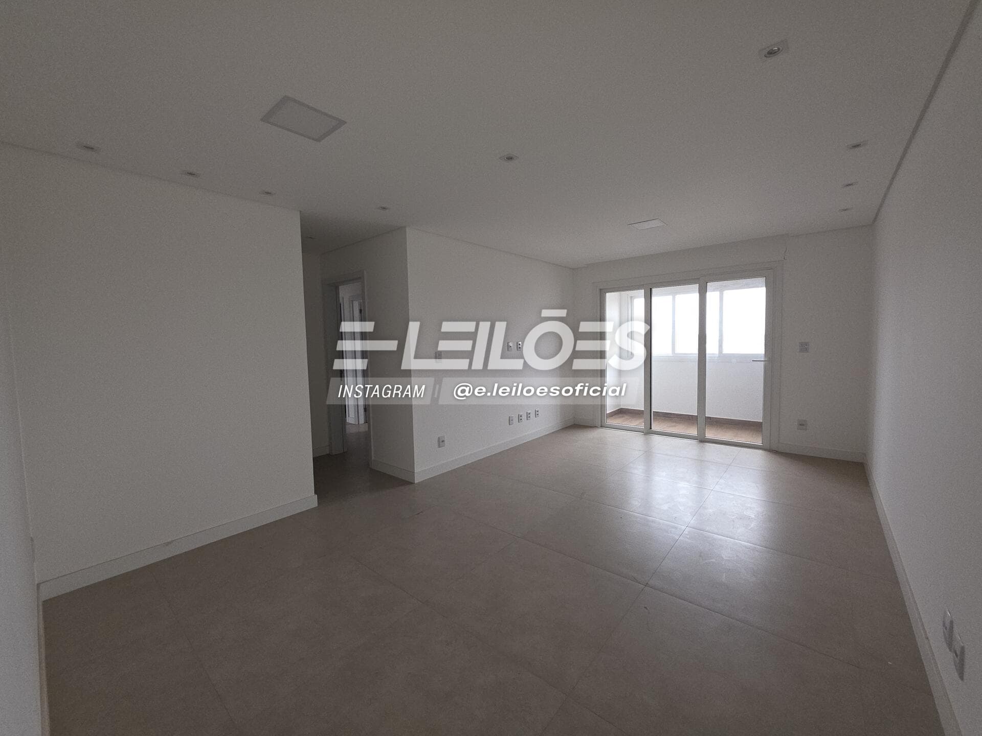 Foto 9 de 29: Apartamento em leilão em Bauru - SP, bairro Jardim Terra Branca — Apto. área total 161,17m² - Torre Kyoto Residencial Oriente - Bauru/SP