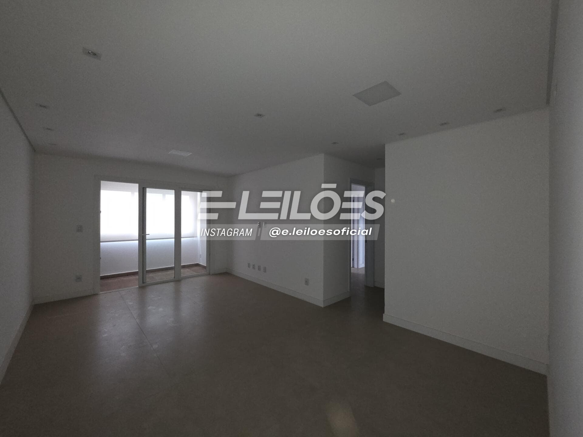 Foto 8 de 28: Apartamento em leilão em Bauru - SP, bairro Jardim Terra Branca — Apto. área total 161,17m² - Torre Kyoto Residencial Oriente - Bauru/SP