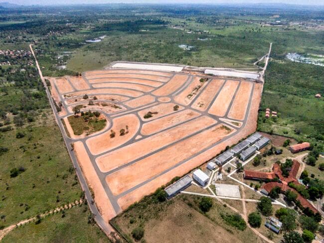 Foto 2 de 3: Terreno em leilão em Feira De Santana - BA, bairro Asa Branca — Lote Nº 75, Quadra "c" - Parque Progresso