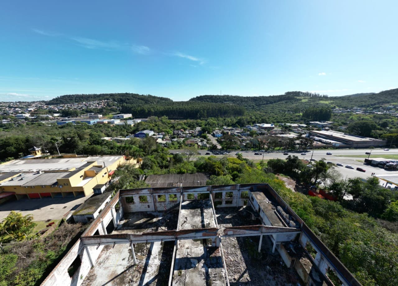 Foto 22 de 38: Terreno em leilão em Novo Hamburgo - RS, bairro Roselândia — TERRENO DE 7.341,87m² FRENTE PARA A BR 116 EM NOVO HAMBURGO/RS