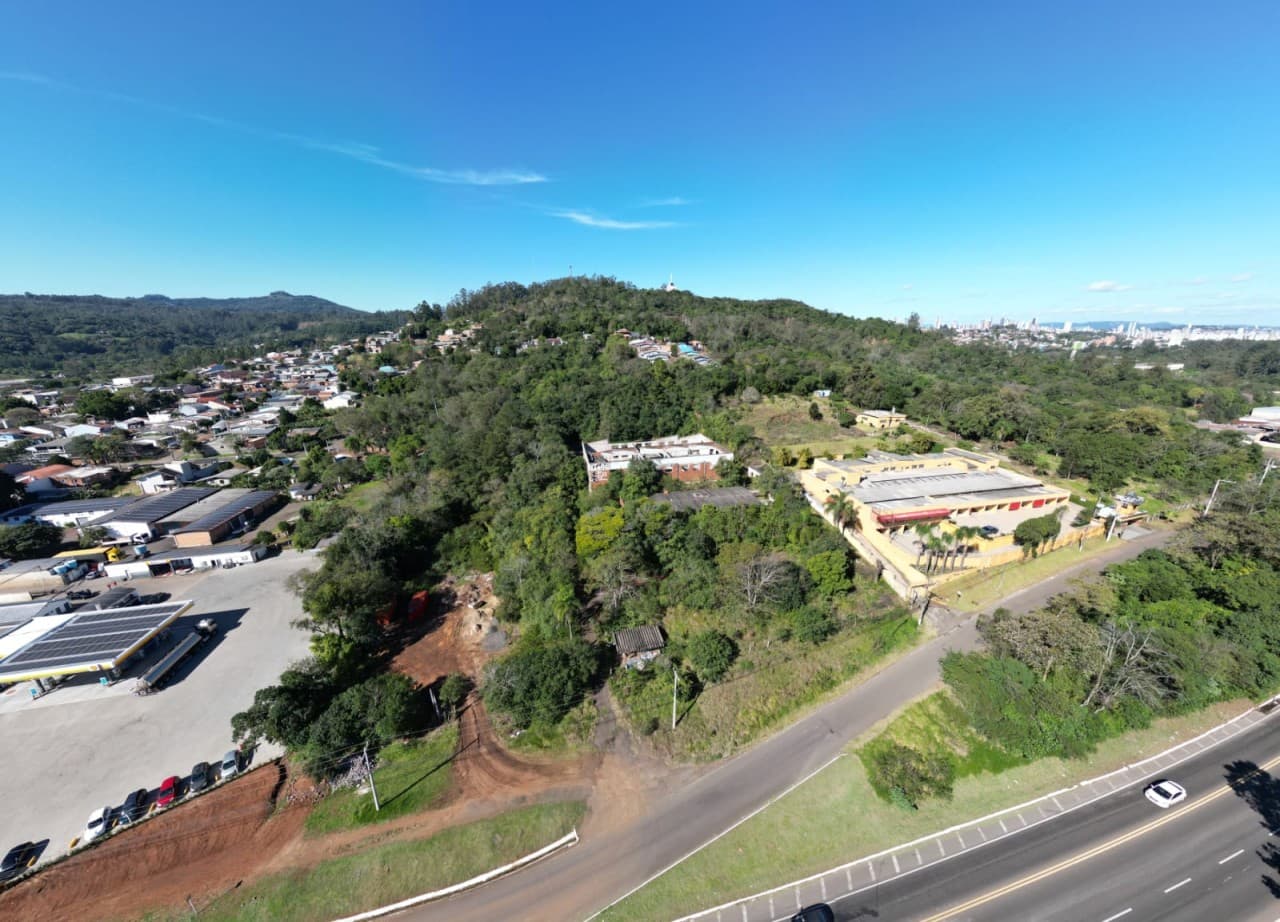 Foto 20 de 38: Terreno em leilão em Novo Hamburgo - RS, bairro Roselândia — TERRENO DE 7.341,87m² FRENTE PARA A BR 116 EM NOVO HAMBURGO/RS