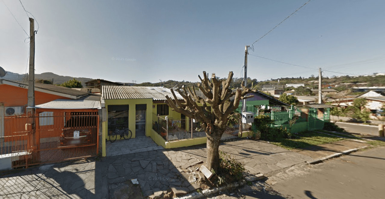 Foto 1 de 3: Casa em leilão em Campo Bom - RS — CASA SOBRE TERRENO DE 166,40m² EM CAMPO BOM/RS
