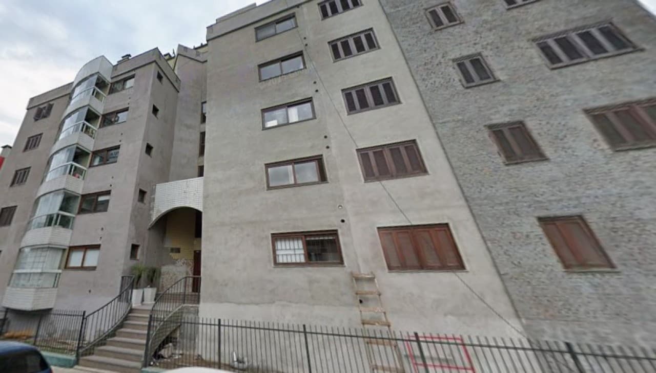 Foto 1 de 2: Comercial em leilão em Carlos Barbosa - RS, bairro Centro — BOX DE GARAGEM N° 19 DO BLOCO RESIDENCIAL PIEMONTE DO EDIFÍCIO COMERCIAL PARADISO EM CARLOS BARBOSA