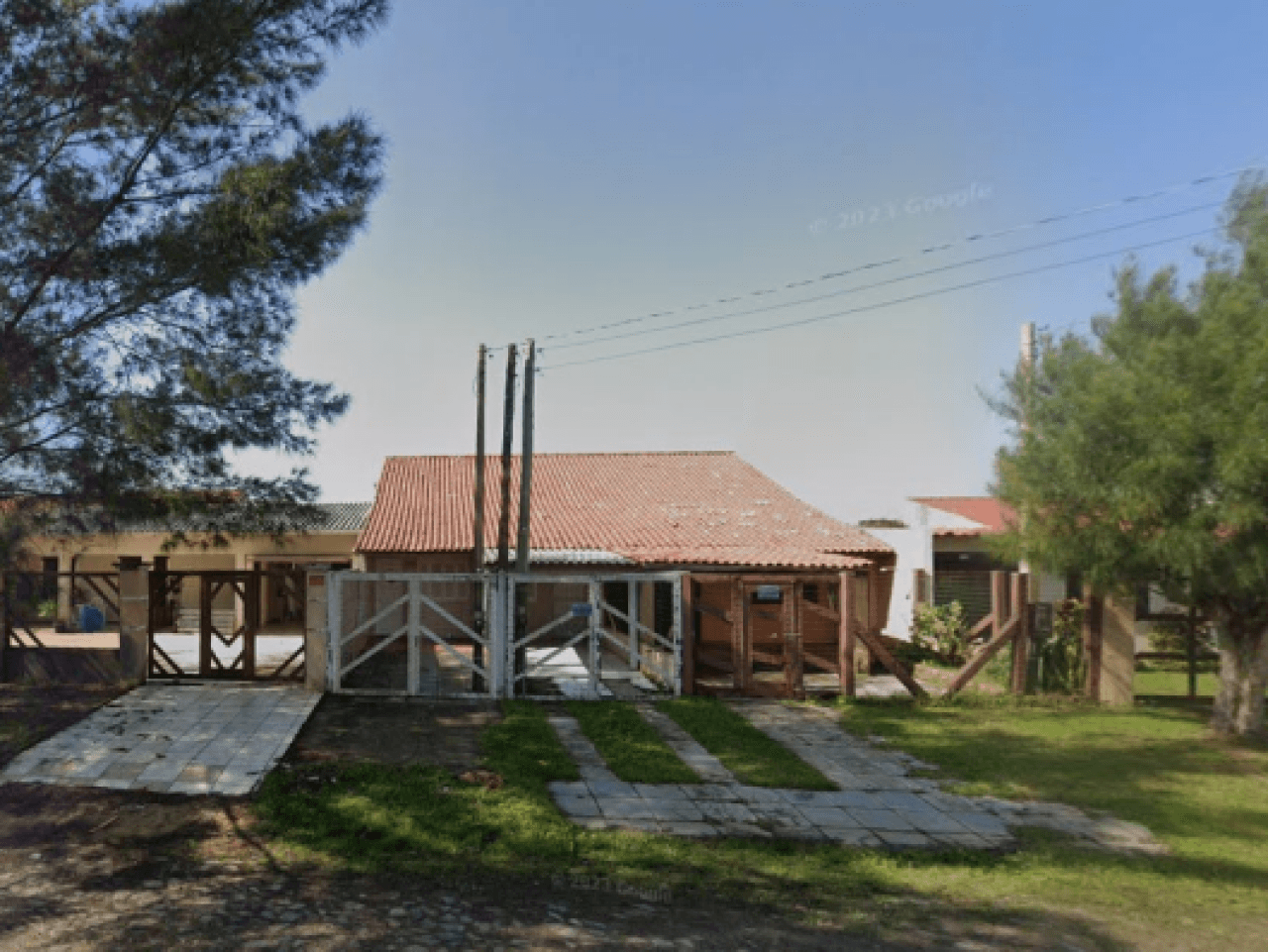 Casa em leilão em Cidreira - RS, bairro Praia de Salinas — SOBRADO N°102 DO CONDOMÍNIO RESIDENCIAL NORDESTE II EM CIDREIRA/RS