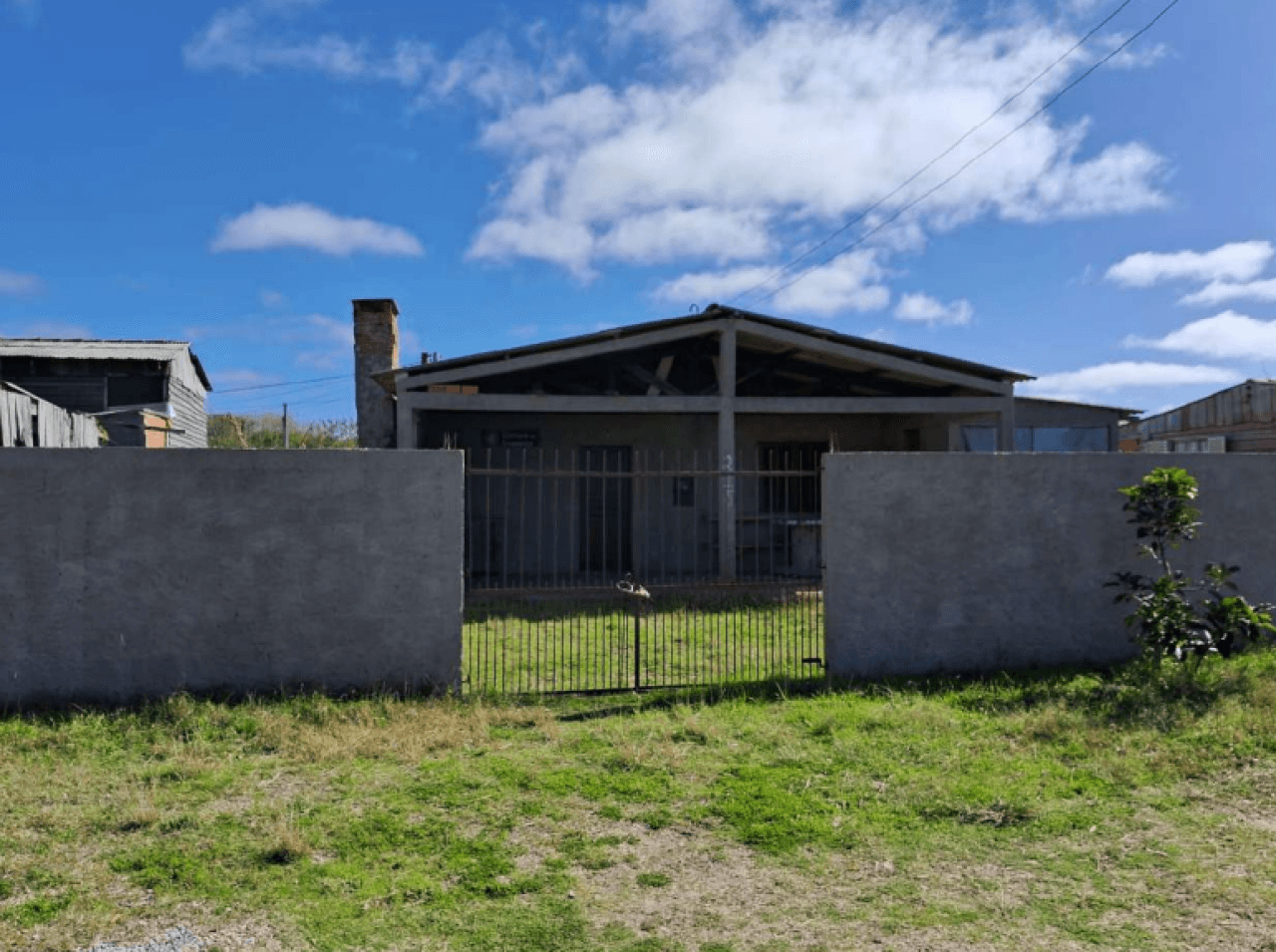 Foto 1 de 9: Terreno em leilão em Santa Vitória Do Palmar - RS, bairro Balneário do Hermenegildo — CASA DE VERANEIO EM SANTA VITÓRIA DO PALMAR/RS — TERRENO DE 300M² NO BALNEÁRIO DO HERMENEGILDO