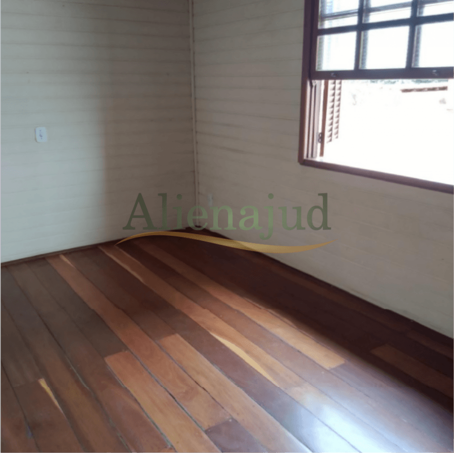 Foto 13 de 15: Comercial em leilão em Jaguariúna - SP — Prédio residencial c/ área de 250m² situado à Rua João Pires Germano Imóveis em Jaguariúna/SP