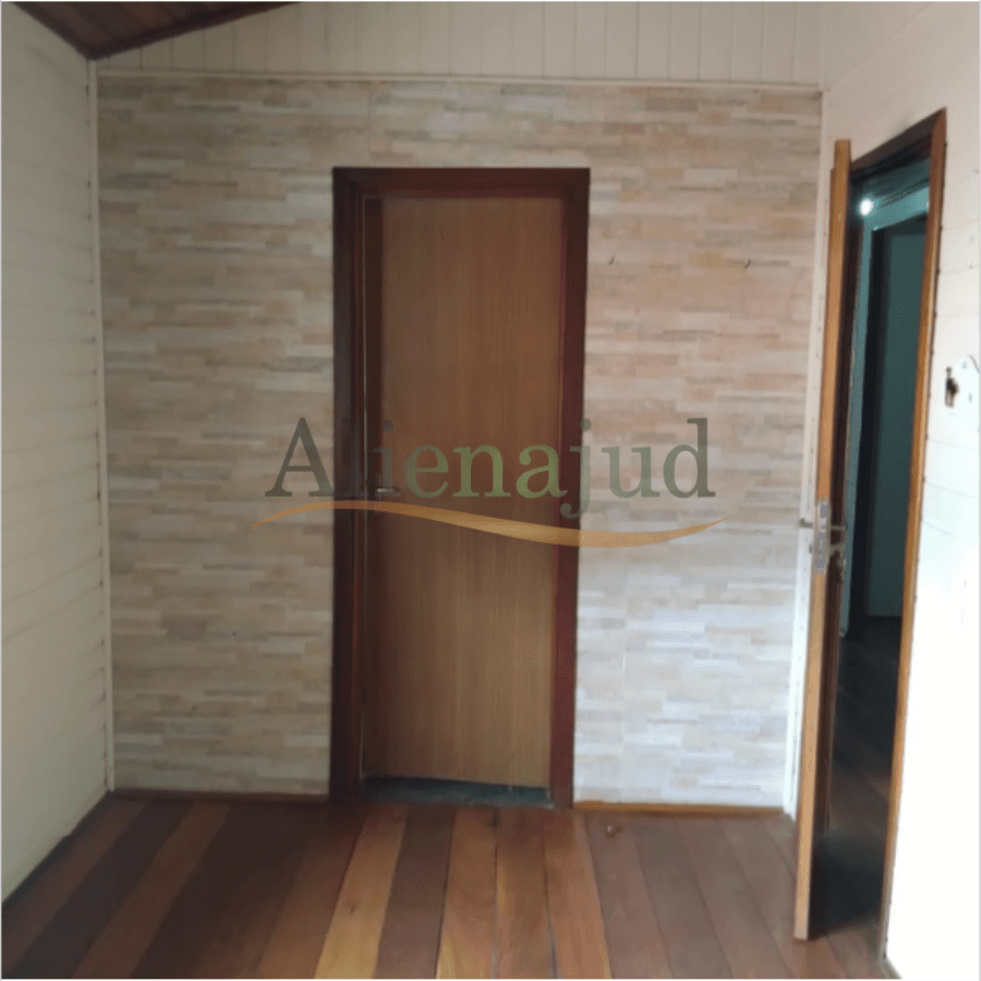 Foto 6 de 15: Comercial em leilão em Jaguariúna - SP — Prédio residencial c/ área de 250m² situado à Rua João Pires Germano Imóveis em Jaguariúna/SP