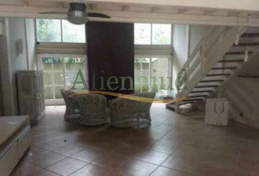 Foto 8 de 14: Casa em leilão em São Sebastião - SP — DIREITOS - Casa no Condomínio LA RESERVE DU MOULIN em São Sebastião DIREITOS - Casa no Condomínio