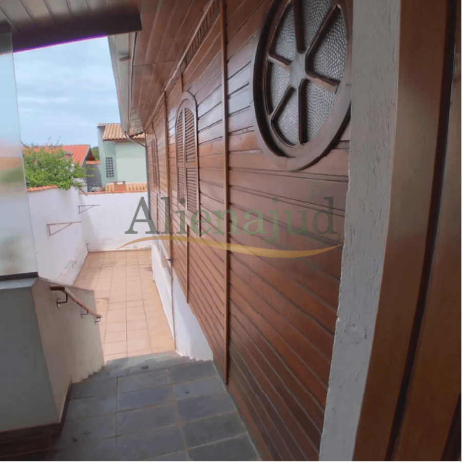 Foto 2 de 15: Comercial em leilão em Jaguariúna - SP — Prédio residencial c/ área de 250m² situado à Rua João Pires Germano Imóveis em Jaguariúna/SP