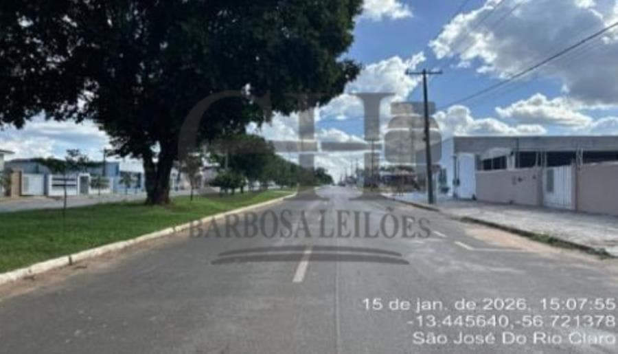 Foto 2 de 16: Casa em leilão em São José Do Rio Claro - MT, bairro Centro — IMÓVEL RESIDENCIAL (S JOSÉ DO RIO CLARO) 600m² LEILÃO CONDICIONAL - MATO GROSSO