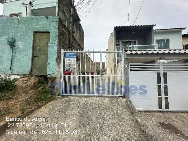 Casa em leilão em Mesquita - RJ, bairro Banco de Areia — CASA - BANCO DE AREIA - MESQUITA/RJ