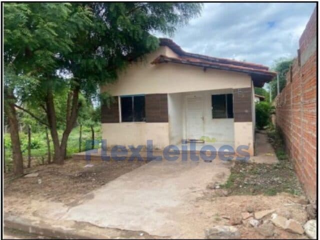 Casa em leilão em São Pedro Do Piauí - PI — CASA - SAO PEDRO - DEMERVAL LOBAO/PI