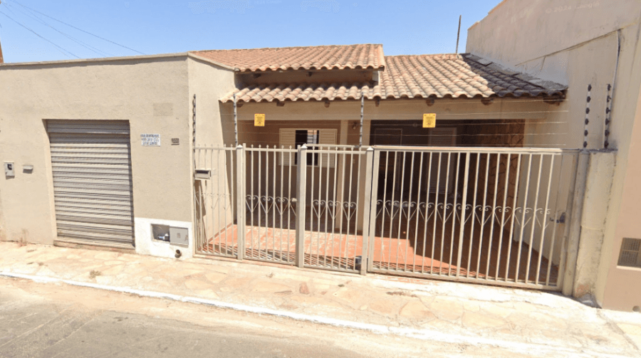 Casa em leilão em Trindade - GO, bairro Centro — Trindade/GO – Centro – Casa em área de 230m² Leilão Banco Inter