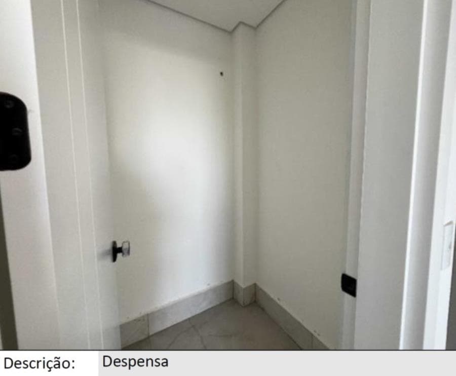 Foto 11 de 44: Casa em leilão em Goiânia - GO — Goiânia/GO - Residencial Goiânia Golfe Clube - Casa com 501m² Leilão Banco Inter