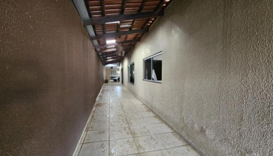 Foto 12 de 31: Casa em leilão em Aparecida De Goiânia - GO, bairro Cidade Satélite São Luiz — Aparecida de Goiânia/GO - Cidade Satélite São Luiz - Casa 250m² Leilão Banco Inter