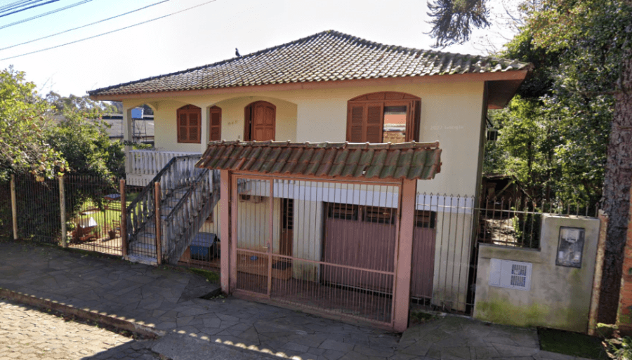 Foto 1 de 19: Casa em leilão em Passo Fundo - RS, bairro Petrópolis — Passo Fundo/RS – Petrópolis – Casa com 311m² Leilão Banco Inter