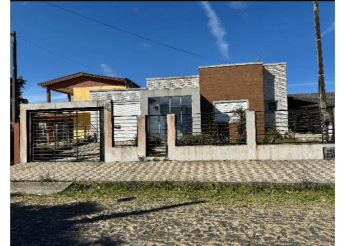 Casa em leilão em Balneário Gaivota - SC — Balneário Gaivota/SC - Centro - Casa com 130 m² Leilão Caixa Econômica