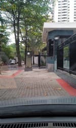 Apartamento em leilão em Rio De Janeiro - RJ, bairro Barra da Tijuca — Apartamento 1506, do Bloco 2, situado na Av