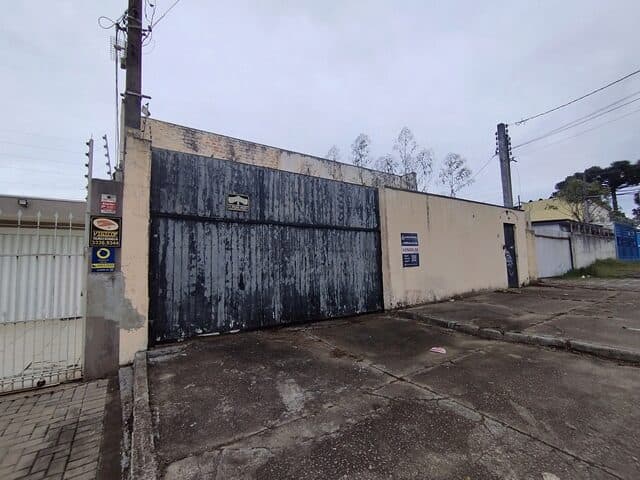 Foto 5 de 10: Terreno em leilão em Curitiba - PR — IMOVEL: LOTE DE TERRENO SOB NO 17, QUADRA NO 43 DA PLANTA FANNY NO 1, MEDINDO 12,00M. DE FRENTE PARA A RUA OMILIO MONTEI