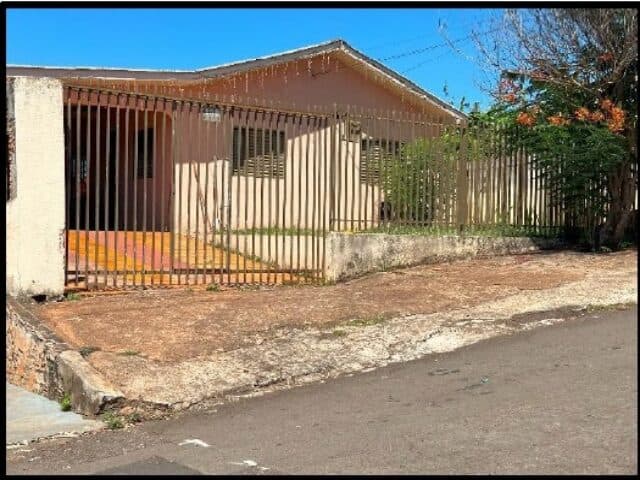 Foto 8 de 9: Terreno em leilão em Assaí - PR, bairro Centro — IMOVEL - DATA DE TERRAS SOB NO 1-B DA QUADRA A-8 (A-OITO), SITUADO NO PERIMETRO URBANO, CENTRO, ASSAI/PR, COM A