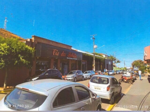 Foto 1 de 10: Terreno em leilão em Cornélio Procópio - PR — UMA AREA DE TERRAS URBANAS, COM 2.050,00 (DOIS MIL E CINQUENTA) METROS QUADRADOS, CONSTRUIDA PELO LOTE NUMERO 117 (CENTO