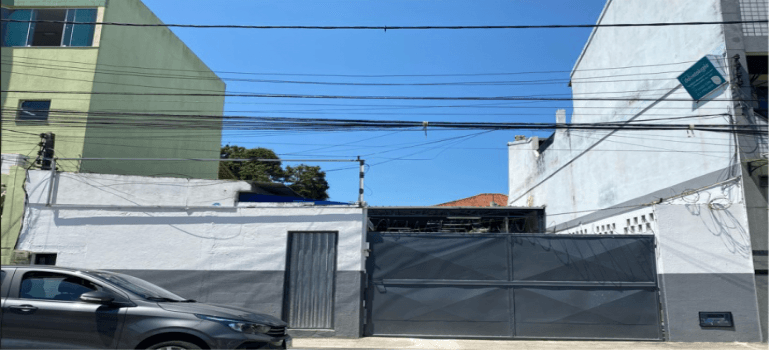 Foto 4 de 8: Terreno em leilão em Macaé - RJ, bairro Miramar — AVENIDA GETÚLIO VARGAS Nº 13