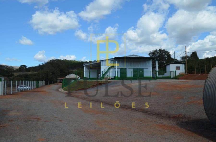 Foto 2 de 5: Area Rural em leilão em Piumhi - MG — Piumhi(MG) - fazenda com 29,33,50 ha Piumhi (MG) - Imóveis