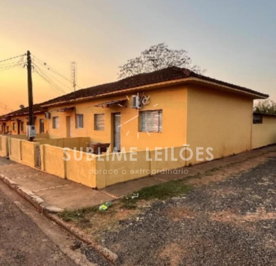 Foto 3 de 5: Casa em leilão em Rancharia - SP — 30 casas | Terreno de 17.245m² | Constr. de 1.596m² Vila residencial em Rancharia - SP