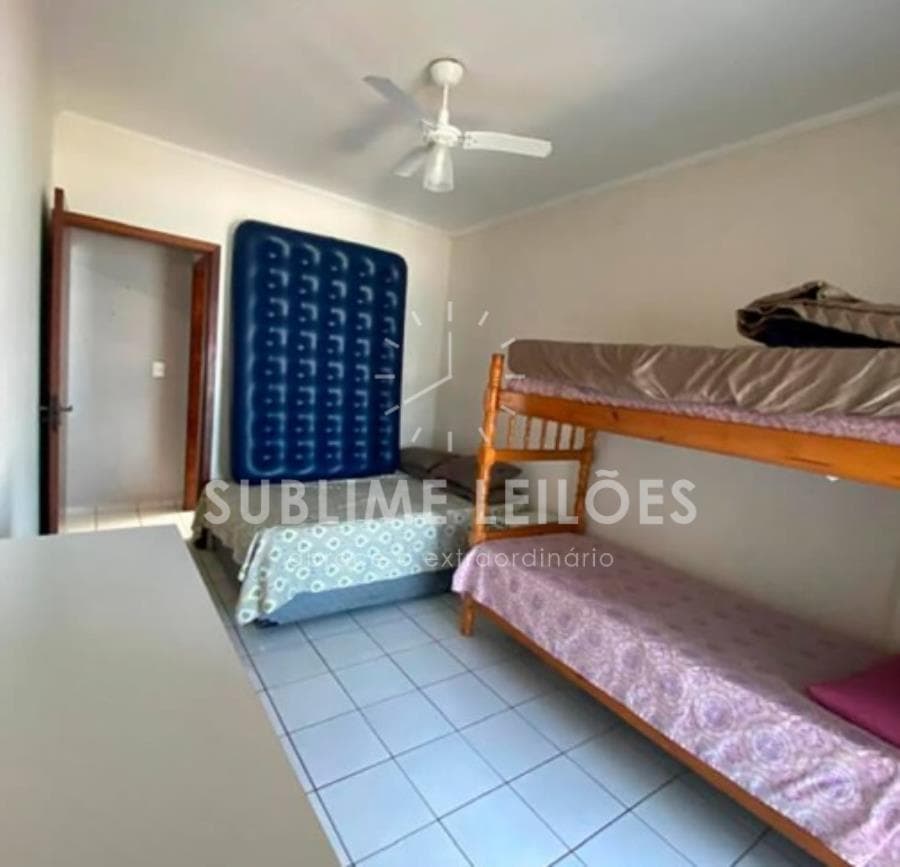 Foto 21 de 21: Apartamento em leilão em Mongaguá - SP — Suíte | 2 vagas | Útil de 55m² Apartamento em Mongaguá